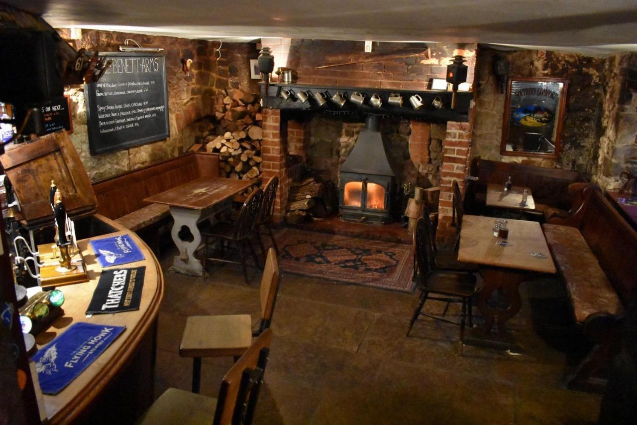 Bed and Breakfast The Benett Arms Shaftesbury Esterno foto